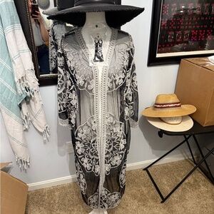 Black and White Lace Kimono.